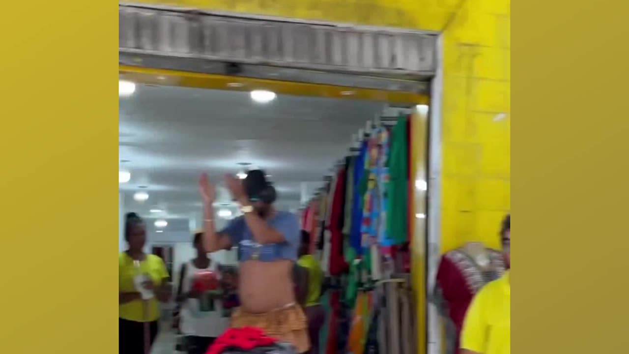 Passive Dancer infects the population on the streets of Salvador! - SAVE JOY!