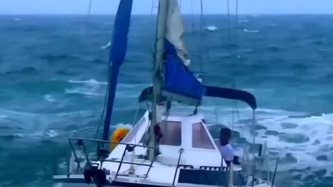 ⚓VELERO EN APURÓ ⚓