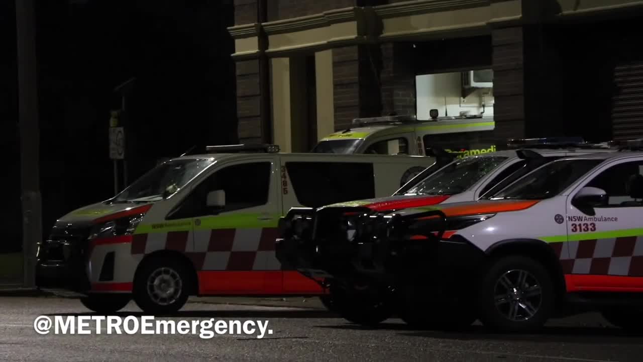 [NSW Ambulance ] - Intensive Care Car 804 Responding Urgently from station