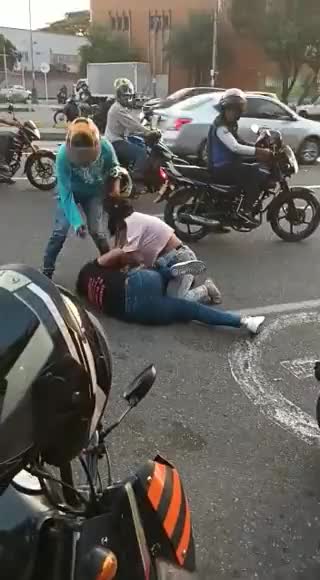 Pelea de mujeres en Bucaramanga