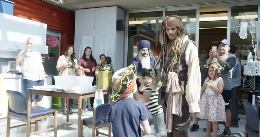 Johnny + Depp as “Captain Jack Sparrow” sails into Vancouver to visit patients at BCCH [FULL VIDEO}