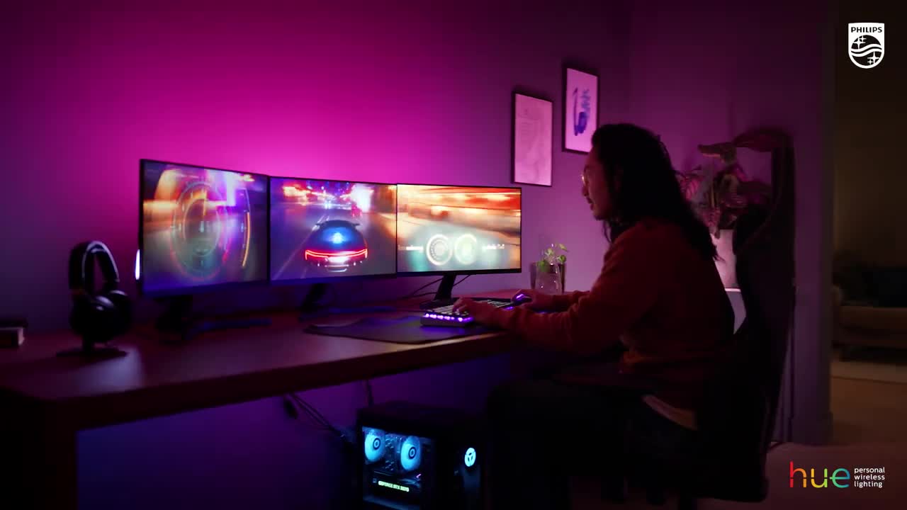 Philips Hue Play Gradient Lightstrip für drei Monitore