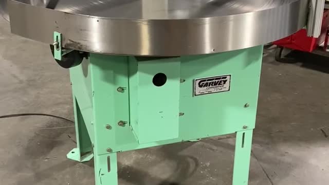 Garvey 48-Inch Rotary Unscrambler Feed Table