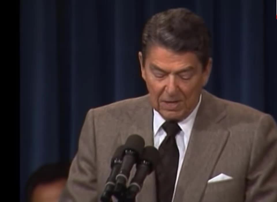 Ronald Reagan and Bill Clinton on Abortion
