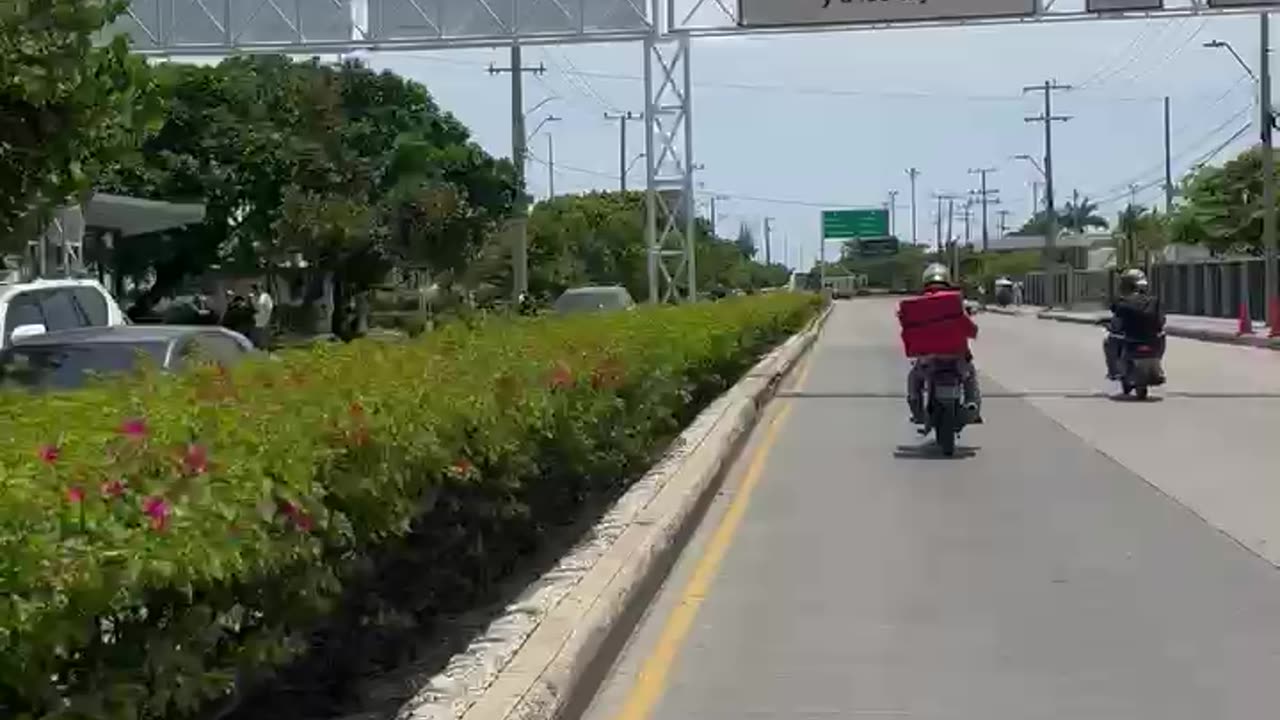 Paro de taxistas Cartagena. Entrada a Bocagrande