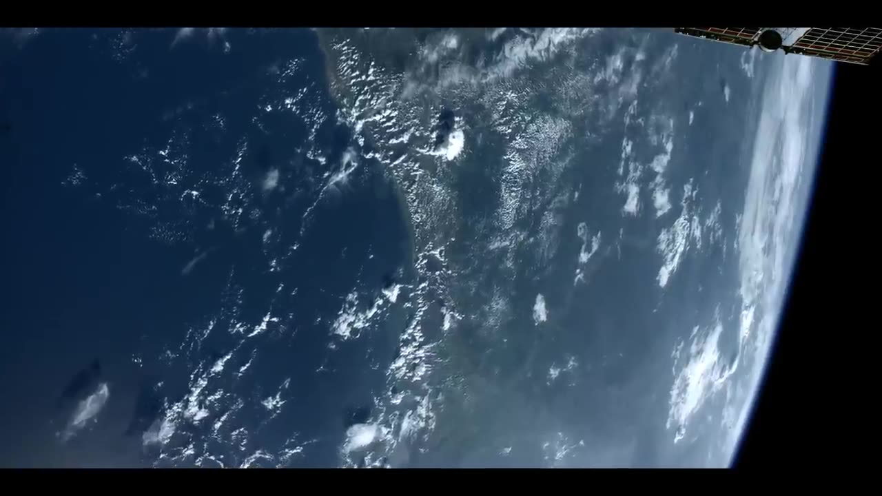 The Earth: 4K Extended Edition