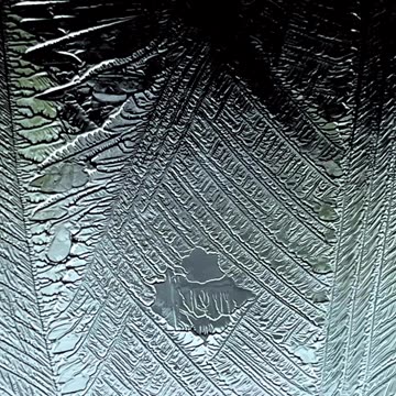 WHAT HAPPENS TO WATER WHEN EXPOSED TO MUSIC