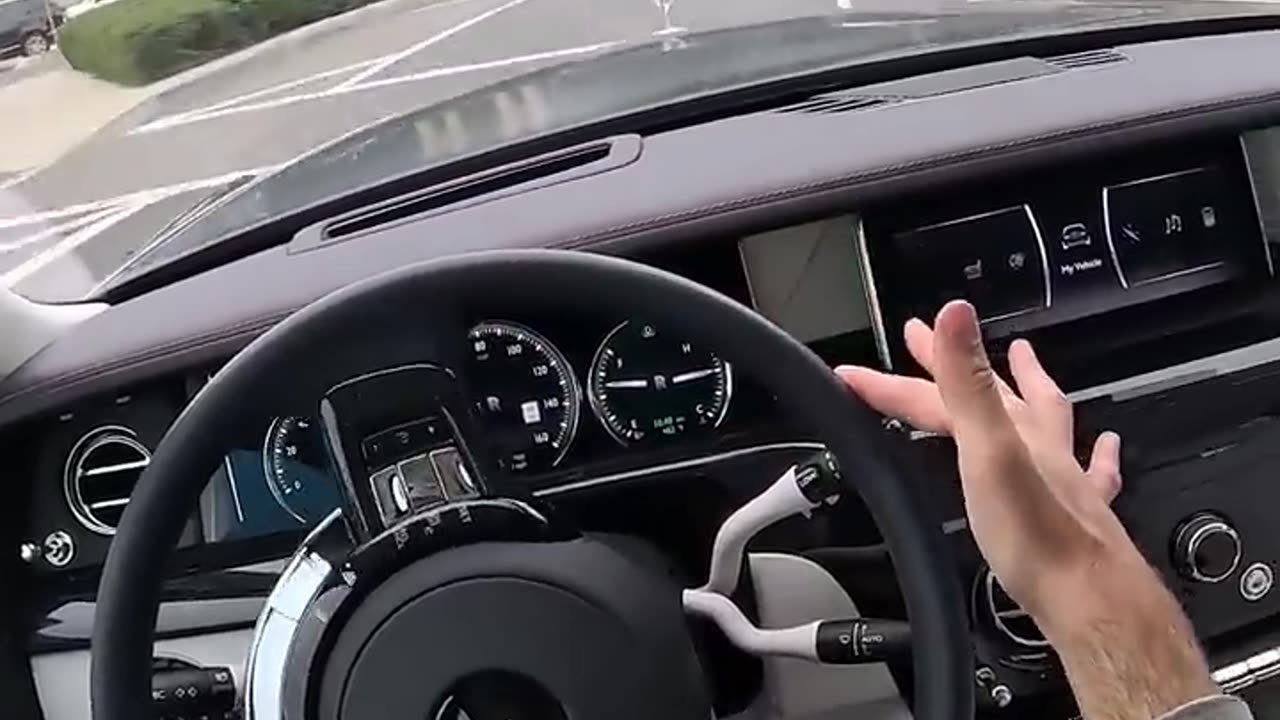 The Rolls-Royce Phantom POV DRIVE