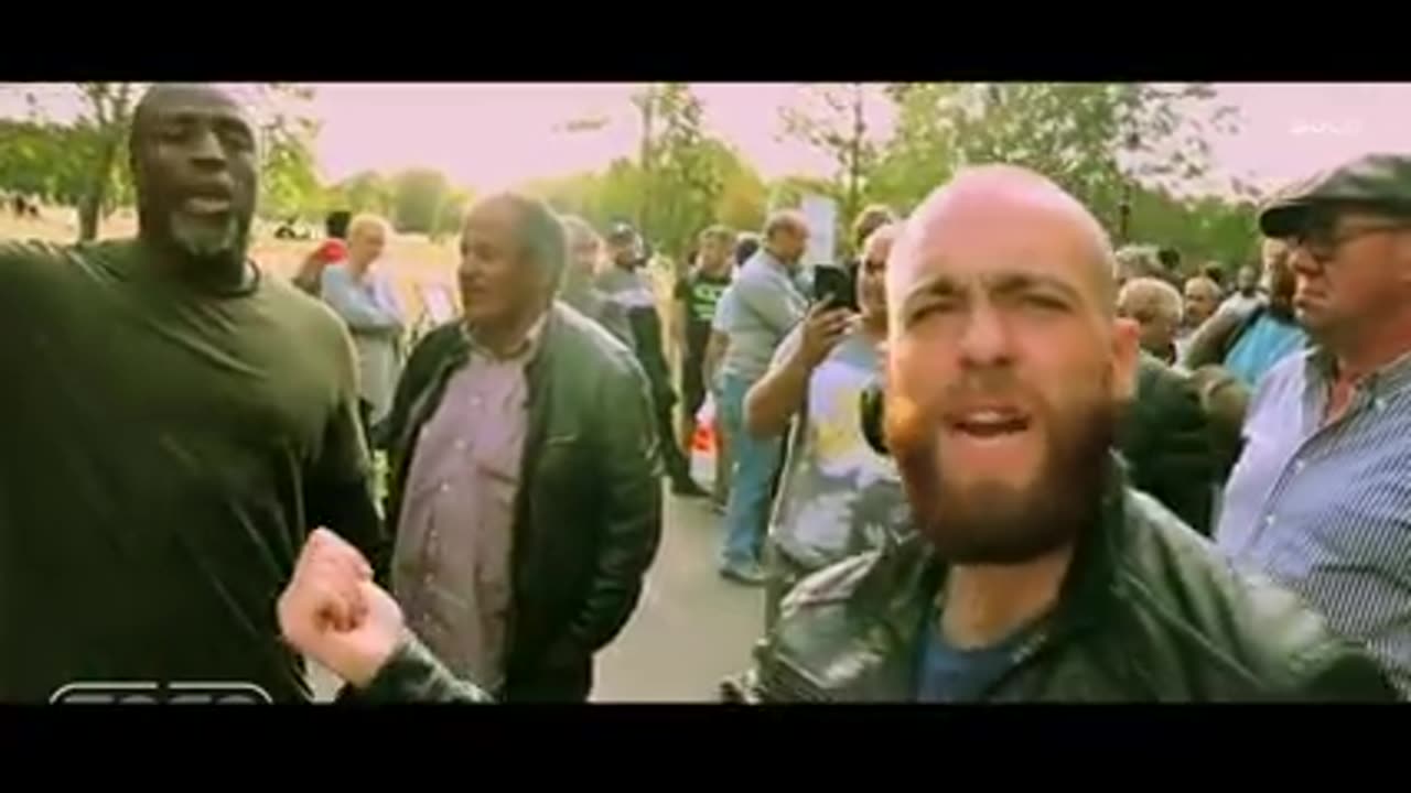 Bribing to accept Islam Cain Speakers Corner
