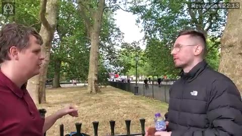 Speakers Corner - Bob Talks To Ex Muslim James On Why He Left Islam And Became a