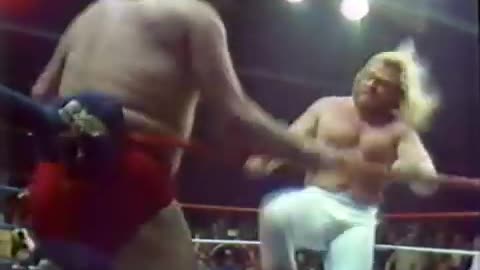 (1983.03.XX) Andre the Giant vs Big John Studd - BodySlam Challange - WWF