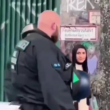 Young Activists Show Unwavering Resolve Supporting Gaza Amid Police Oppression