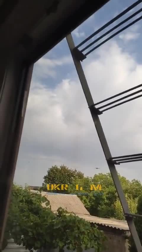 ΜΕΛΩΔΙΕΣ ΣΤΟΝ ΑΕΡΑ