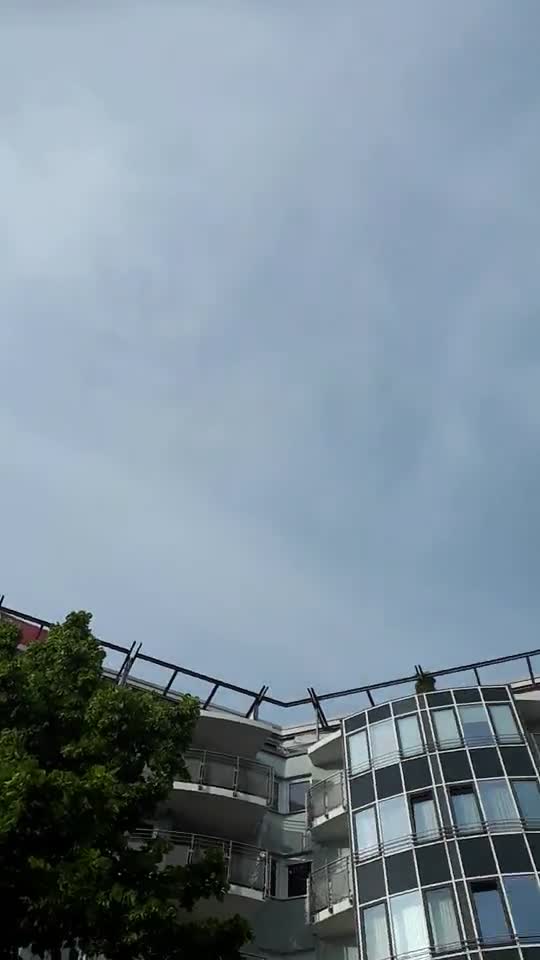 Himmel in Berlin am 16. Mai etwa 18 Uhr