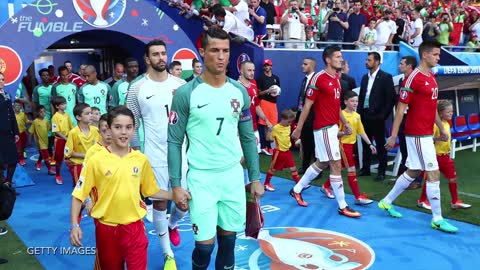 Cristiano Ronaldo Throws Reporter's Mic Into Lake