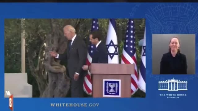 Joe biden tries to shake hands with nobody