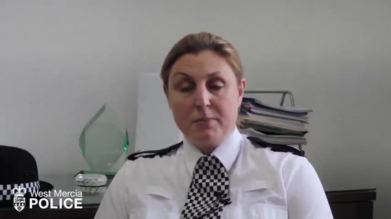 UK - Wrongfully Arrested for Filming featuring COP APOLOGY! - Reloaded from Free Your Mind Videos