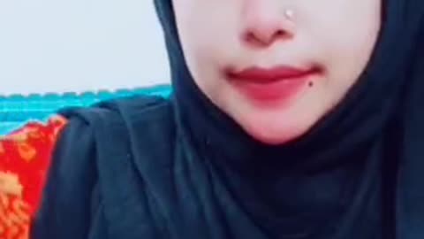 Hijabi Queen items girls live