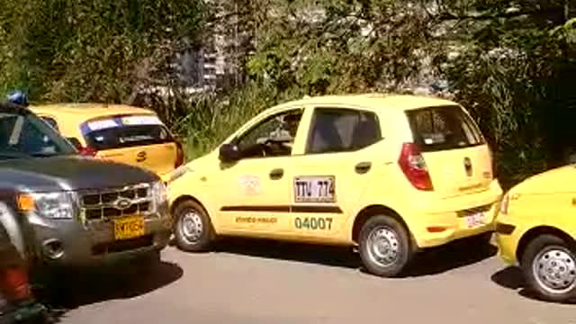 Paro de taxis - Lagos del Cacique