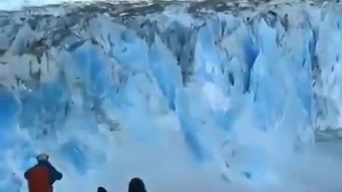 Ice Hill Collapse in Ocean