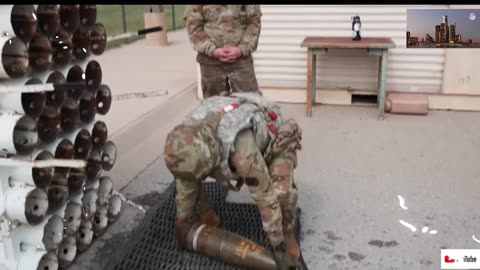 How the USA soldiers train to fire the Howitzer