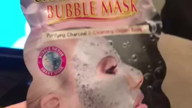 Bubble Face Mask fun