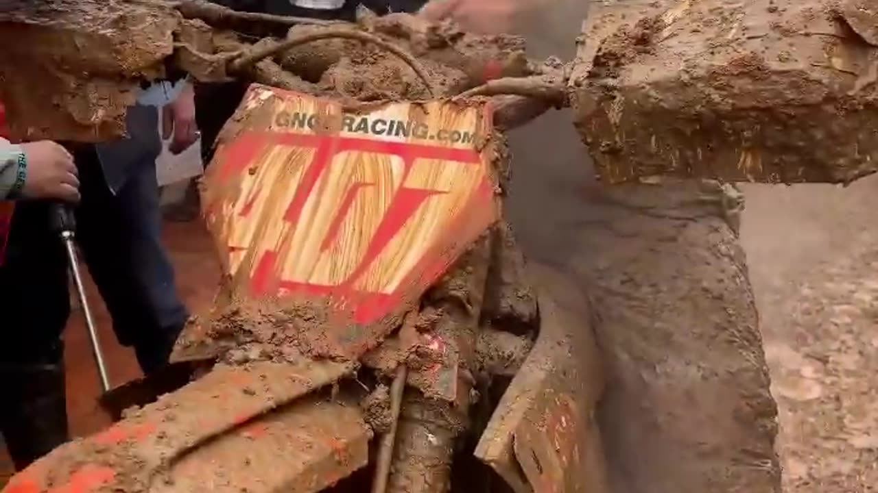 Mud Bike Racing