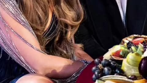 Fans Disappointed JLo Didn't Show At The AMA's!