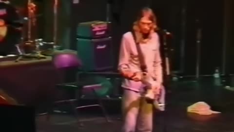 Nirvana - 1994-02-25 - Milan, Italy - [New Multicam_Full Show_HQ-Audio_50fps] - Palatrussardi