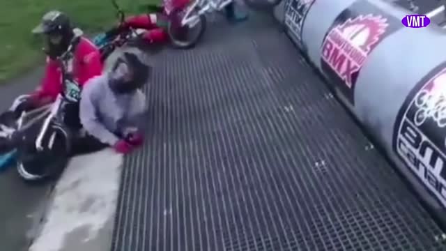 Bad Day?? Watch this. Funny, Fail, Laughs.