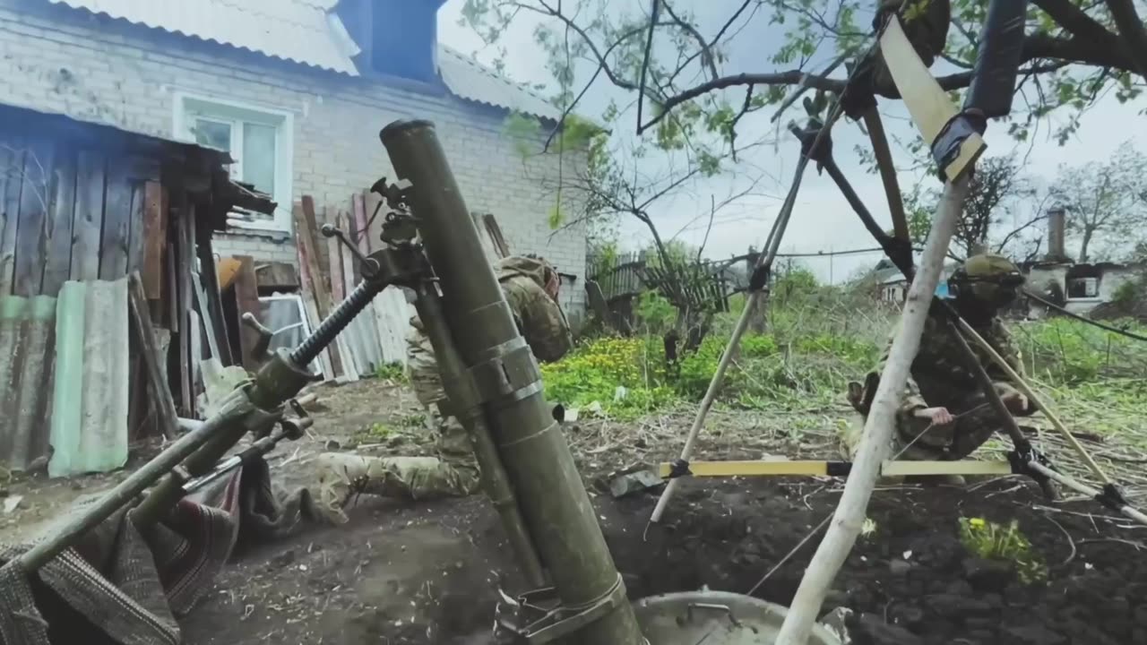 Intense Footage from Ongoing Battles Outside of Chasiv Yar