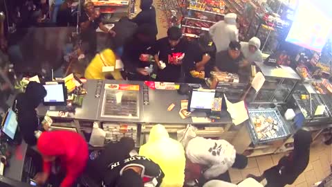 L.A 'Flash Mob' Ransack, Rob 7-Eleven As Employees Flee!!