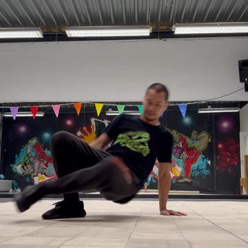 Training breakdance!