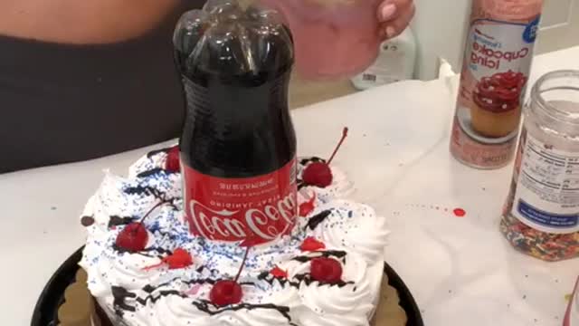 The cake came out incredible!