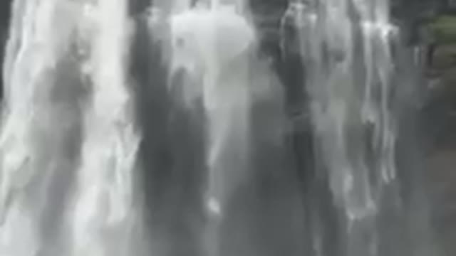 Bomburu Ella Falls Visit for feel the Nature