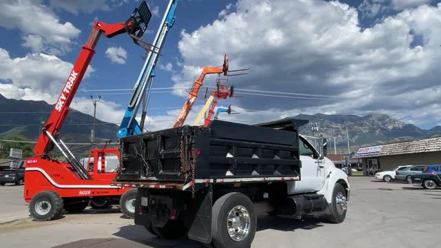 Dump Truck Bobtail 2005 Ford F-650 NON CDL! Diesel, Manual Trans LOW MILES!!