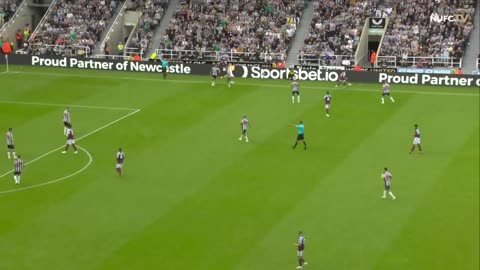 In focus | The best of Sandro Tonali on his Newcastle united deubt.