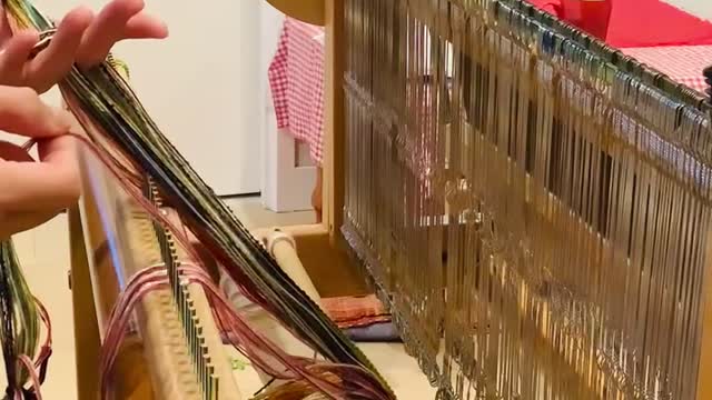 (3)タテ糸を分配する