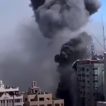 T occupation planes target the residential tower of Al-Shorooq in the center of Gaza Cityhh