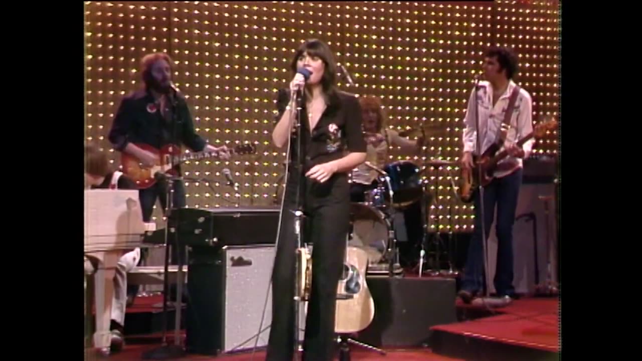 Heat Wave - Linda Ronstadt The Midnight Special
