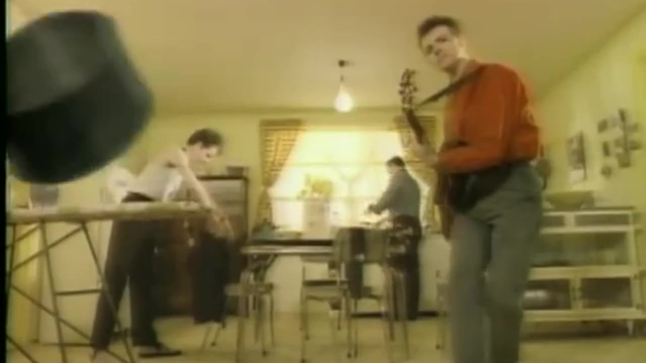 Don't Dream It's Over, Crowded House 1986