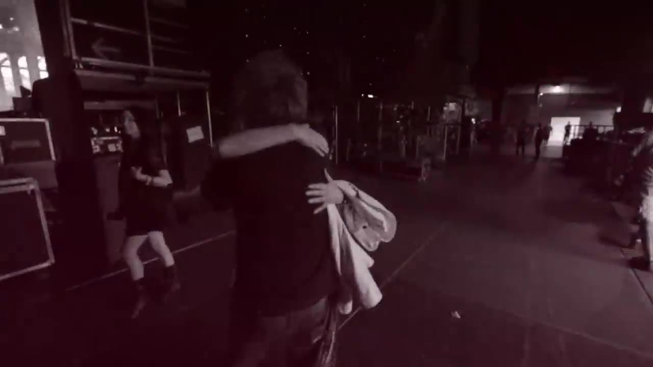 ASKING ALEXANDRIA - Moving On (Official Music Video)