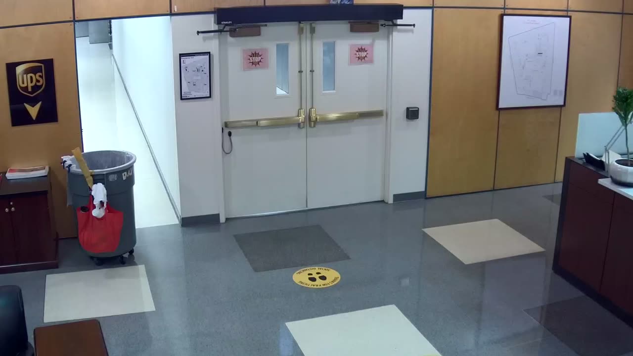 3902PSQB06LobbyReceptionArea_2021-01-06_08h20min01s180ms.mp4