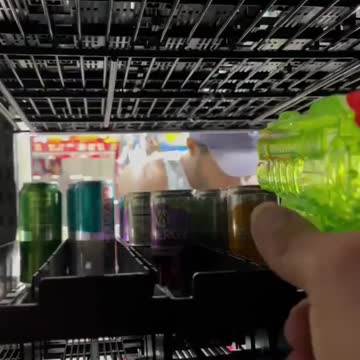 PRANK AT THE SUPERMARKET WITH WATER PISTOL TO CRY IN LAUGHTER (THE FUNNIEST VIDEOS OF 2021)