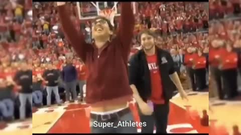 FUNNIEST AND MOST EMBARRASSING MOMENTS IN SPORTS! (8)
