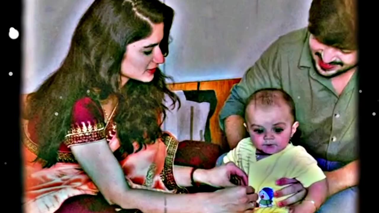 cute beautiful family....watch 😍😍