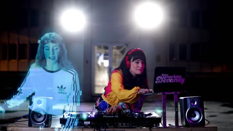 The Hologram Sessions w Charlotte Devaney, Fearless & Maddy V (DJ-Set).1080p