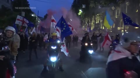 Tens of thousands join pro-European march in Tbilisi ahead of Georgian parliamentary elections