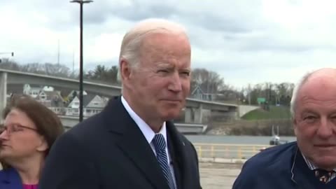 Biden: It depends on travelers whether they want to wear masks on planes