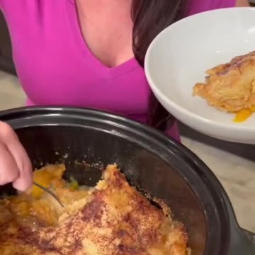 3 Ingredient Peach Cobbler